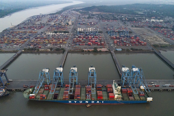 /assets/images/ports/jawaharlal-nehru-port.jpg