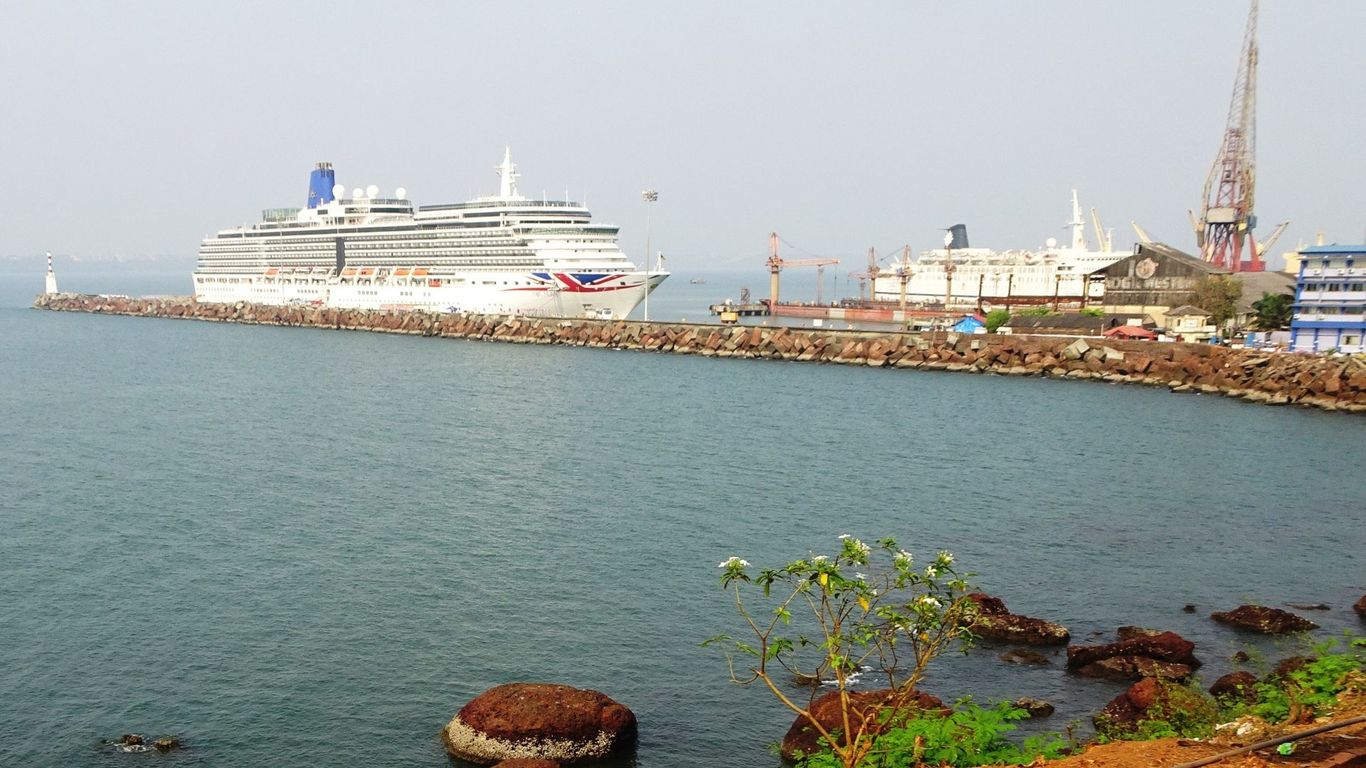 /assets/images/ports/mormugao-port.jpg